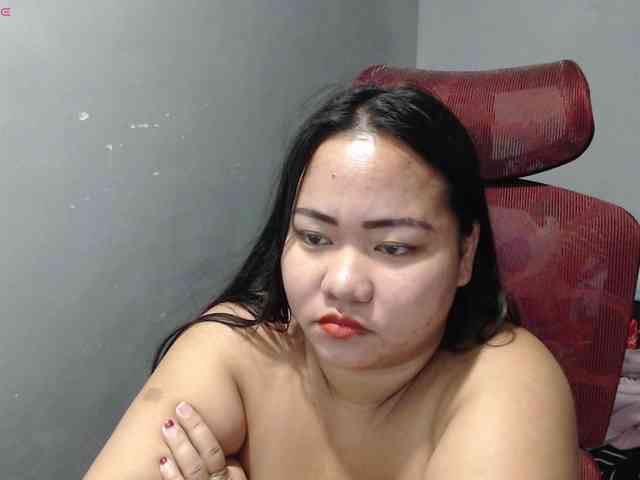 BubbleButtPinay webcam