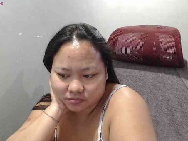 BubbleButtPinay webcam