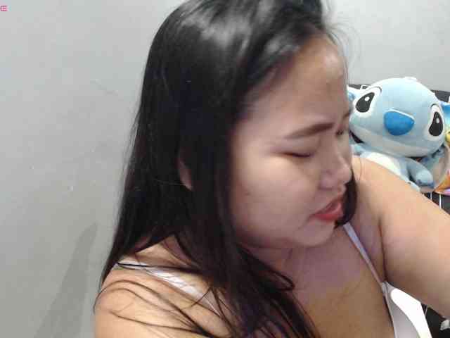 BubbleButtPinay webcam