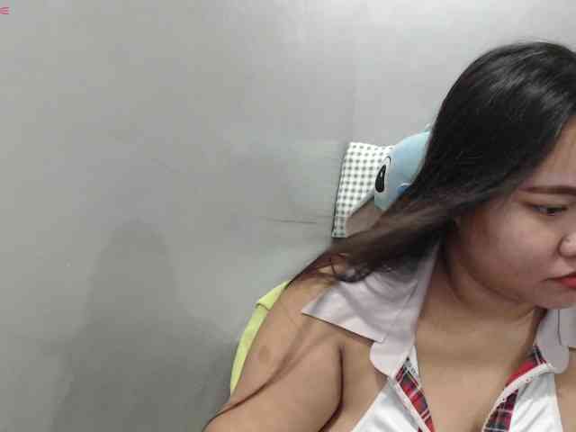 BubbleButtPinay webcam