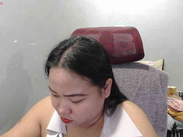 BubbleButtPinay webcam