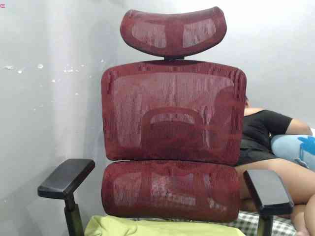 BubbleButtPinay webcam