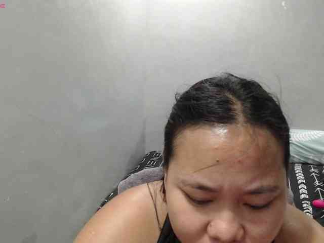 BubbleButtPinay webcam