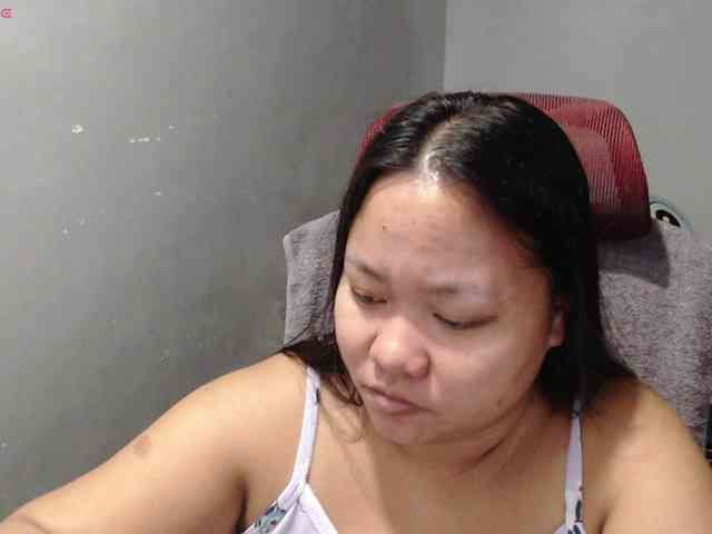 BubbleButtPinay webcam