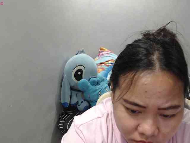 BubbleButtPinay webcam