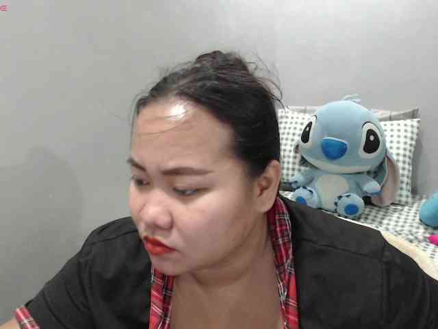 BubbleButtPinay webcam