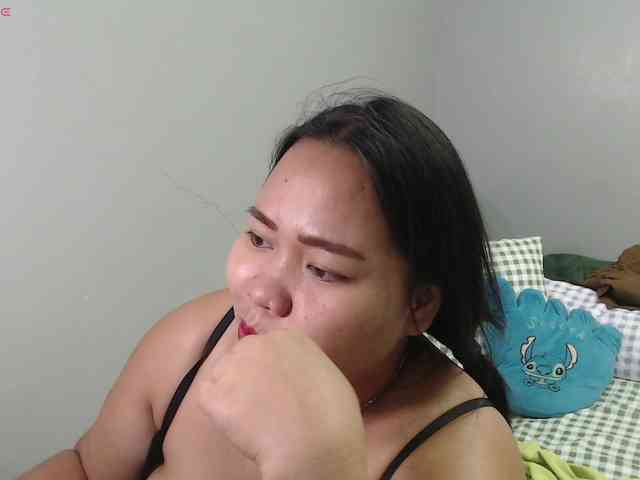 BubbleButtPinay webcam