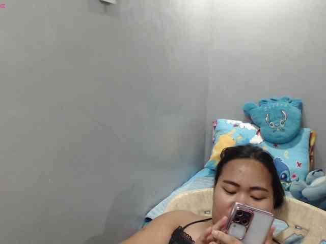 BubbleButtPinay webcam