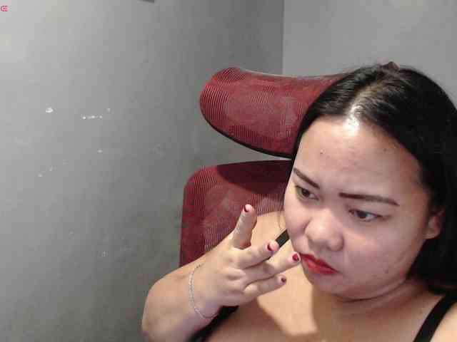 BubbleButtPinay webcam