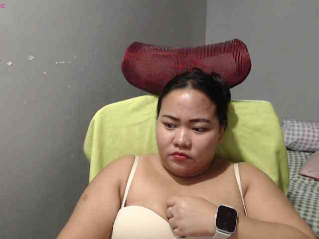 BubbleButtPinay webcam