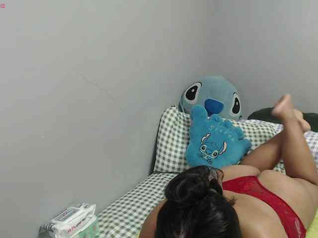 BubbleButtPinay webcam