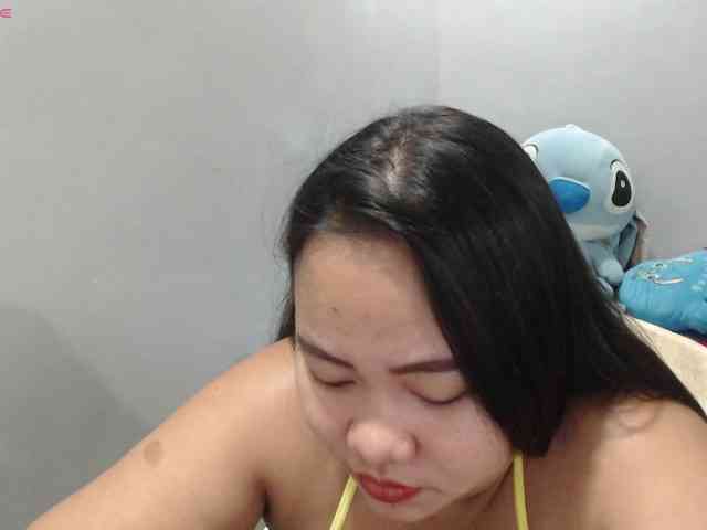 BubbleButtPinay webcam