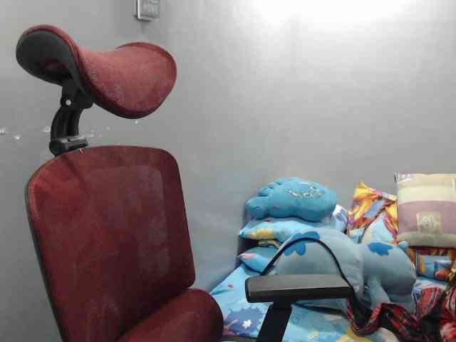 BubbleButtPinay webcam