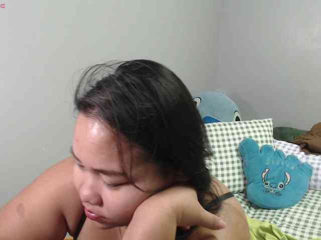 BubbleButtPinay webcam