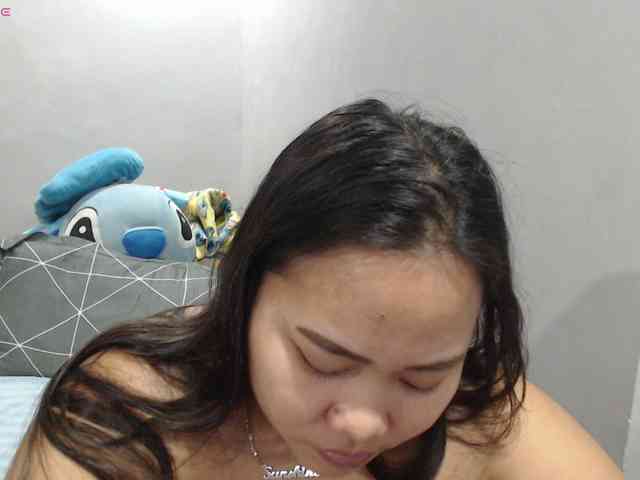 BubbleButtPinay webcam