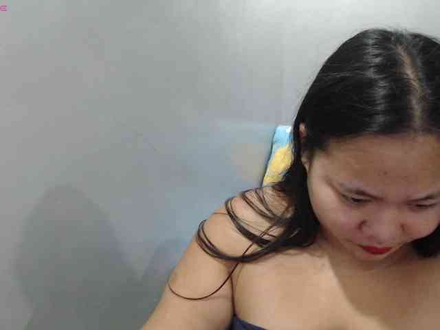 BubbleButtPinay webcam