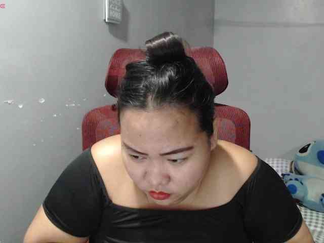 BubbleButtPinay webcam