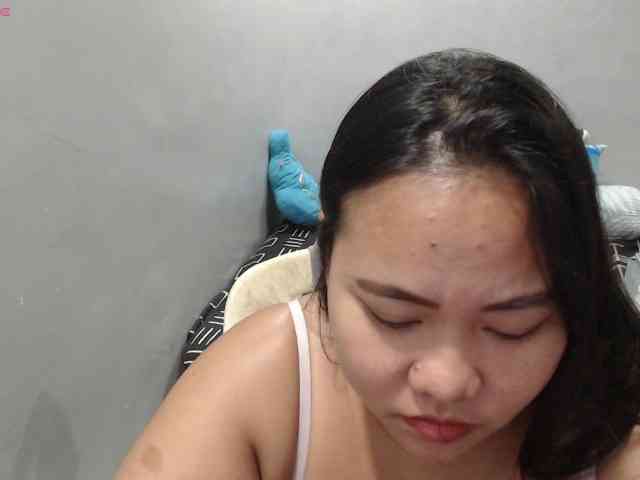 BubbleButtPinay webcam