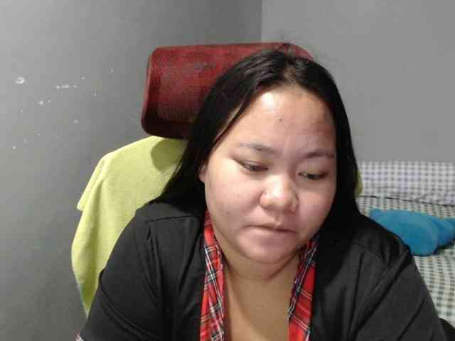 BubbleButtPinay webcam