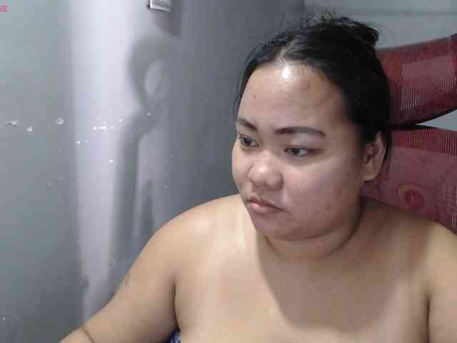 BubbleButtPinay webcam