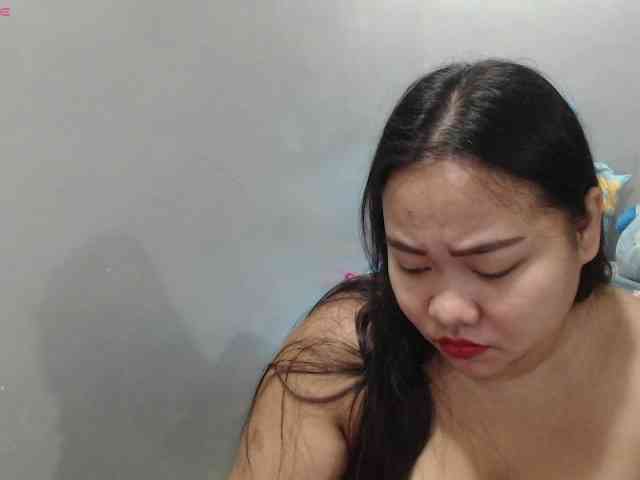 BubbleButtPinay webcam