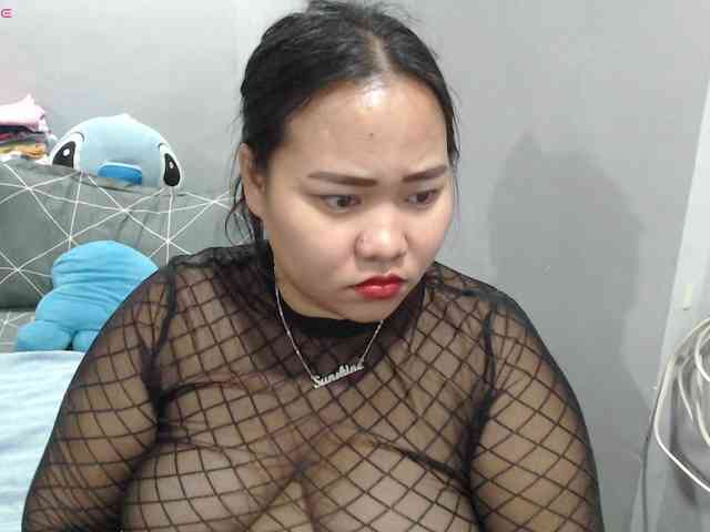 BubbleButtPinay webcam