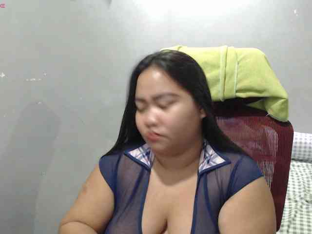 BubbleButtPinay webcam