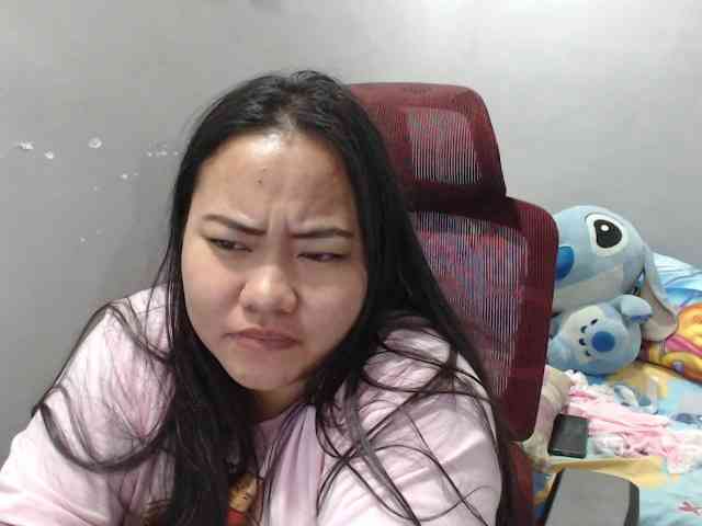 BubbleButtPinay webcam