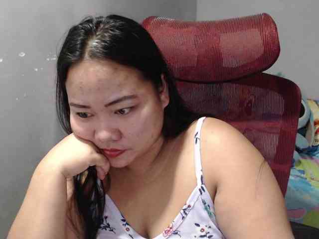 BubbleButtPinay webcam