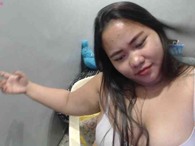 BubbleButtPinay webcam