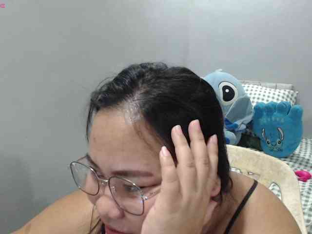BubbleButtPinay webcam
