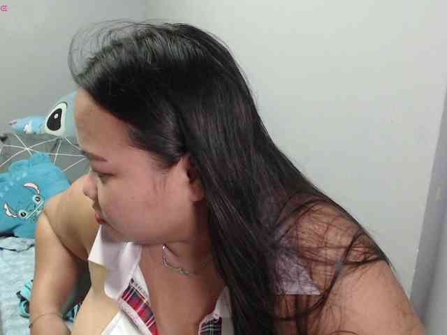 BubbleButtPinay webcam