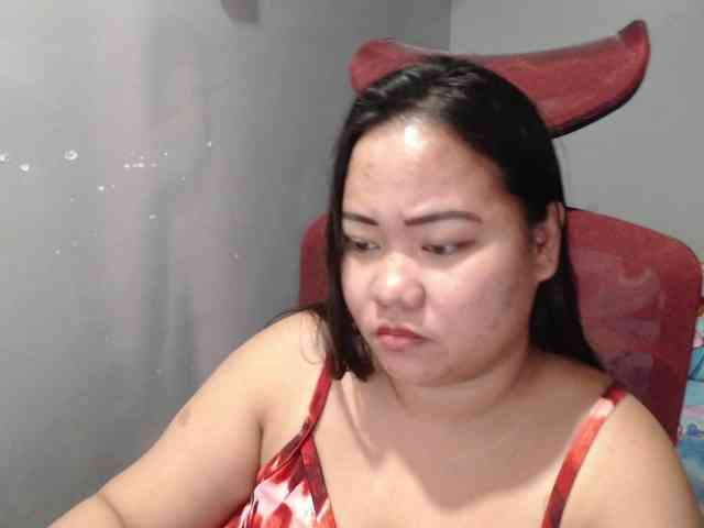 BubbleButtPinay webcam