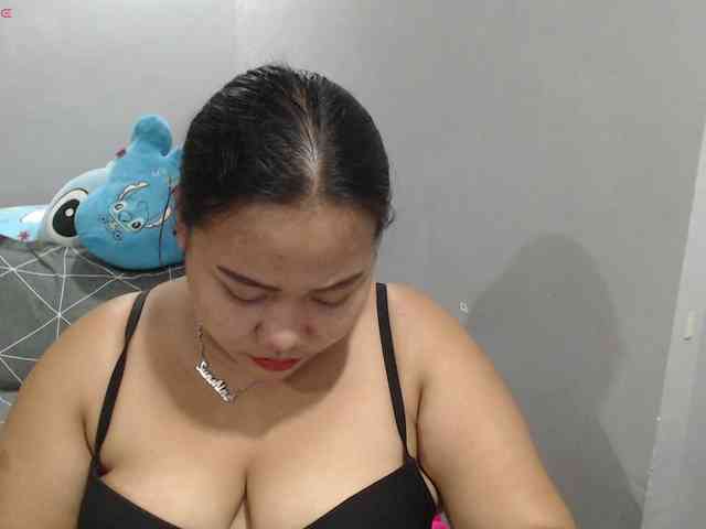 BubbleButtPinay webcam
