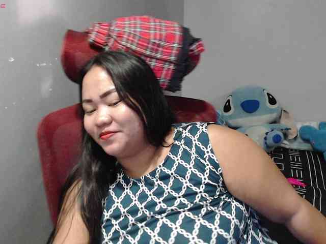 BubbleButtPinay webcam