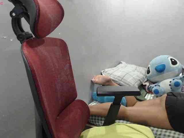 BubbleButtPinay webcam