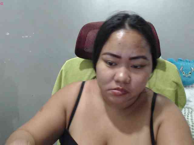 BubbleButtPinay webcam