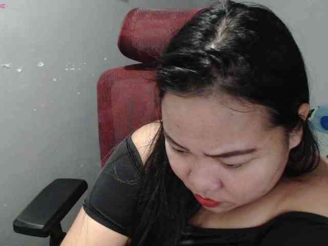 BubbleButtPinay webcam