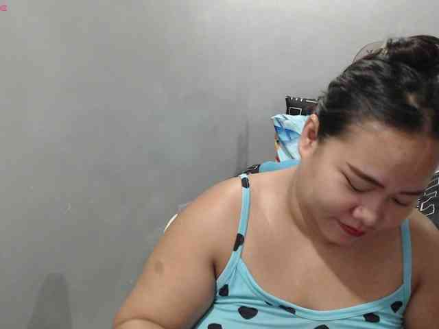 BubbleButtPinay webcam