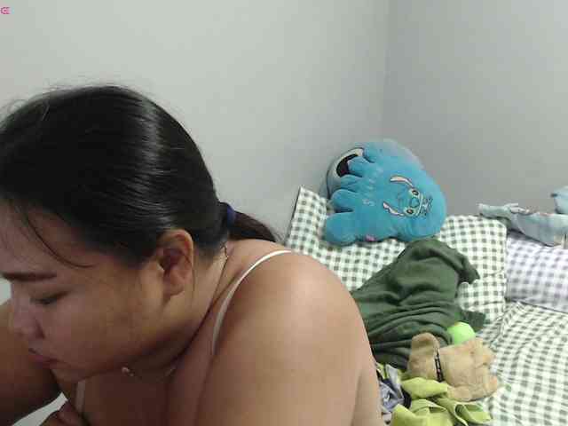 BubbleButtPinay webcam