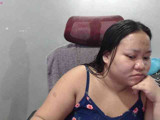 BubbleButtPinay webcam