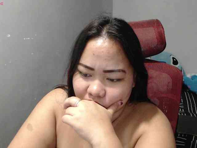 BubbleButtPinay webcam