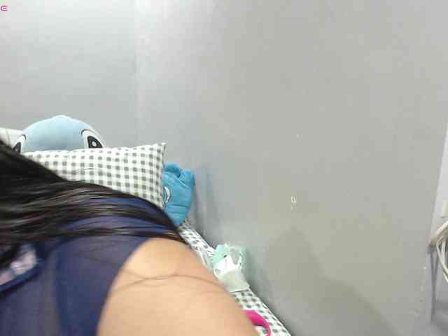 BubbleButtPinay webcam