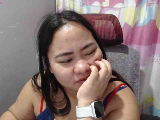 BubbleButtPinay webcam