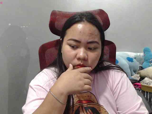 BubbleButtPinay webcam