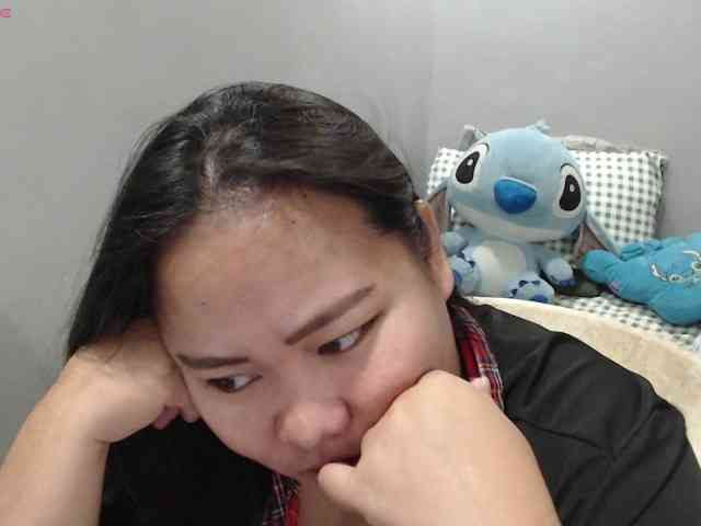 BubbleButtPinay webcam