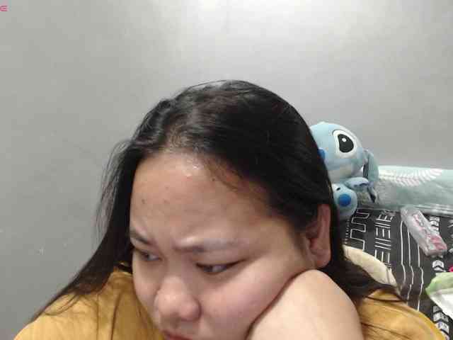 BubbleButtPinay webcam