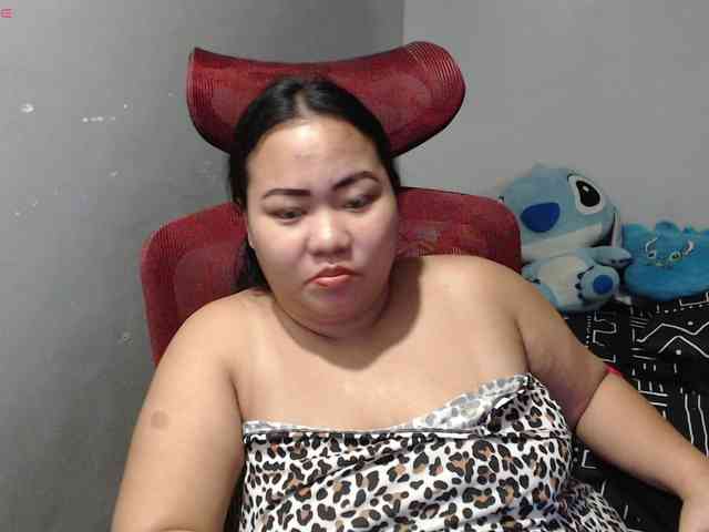 BubbleButtPinay webcam