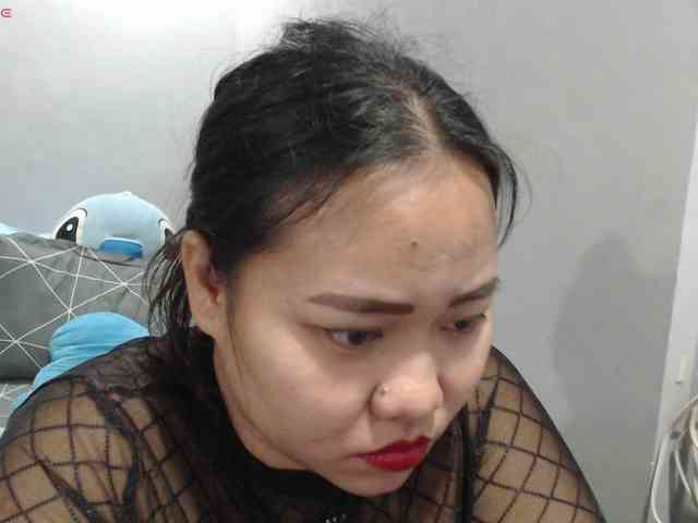 BubbleButtPinay webcam