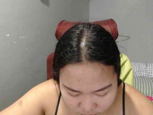 BubbleButtPinay webcam